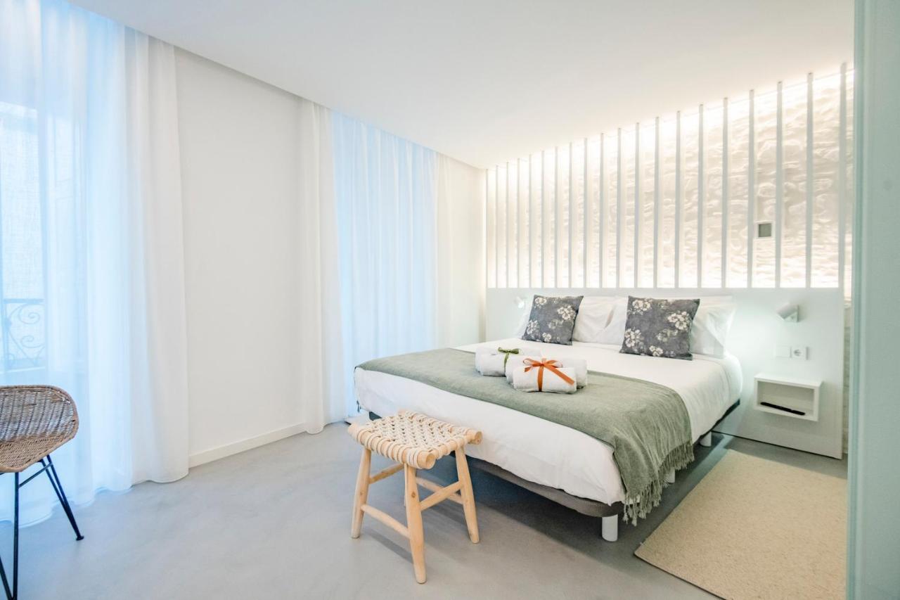 Apartamentos Atia Catedral サンティアゴ・デ・コンポステーラ エクステリア 写真