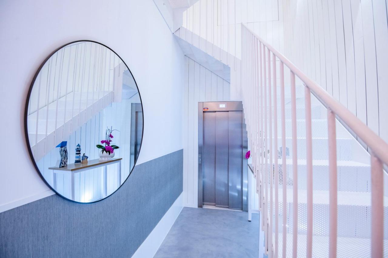 Apartamentos Atia Catedral サンティアゴ・デ・コンポステーラ エクステリア 写真