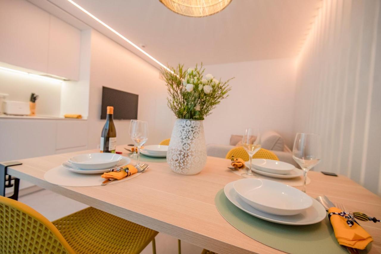 Apartamentos Atia Catedral サンティアゴ・デ・コンポステーラ エクステリア 写真
